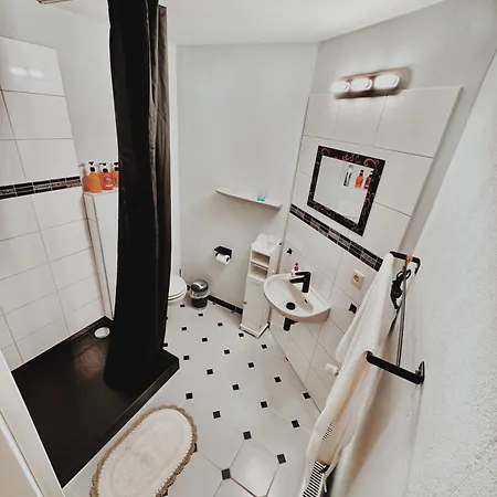 Apartment Mit Eigene Eingang